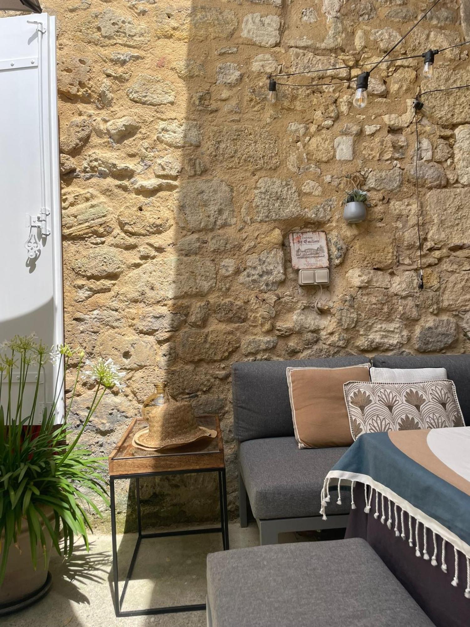 La Maison Du Clocher Saint-Emilion Exterior photo